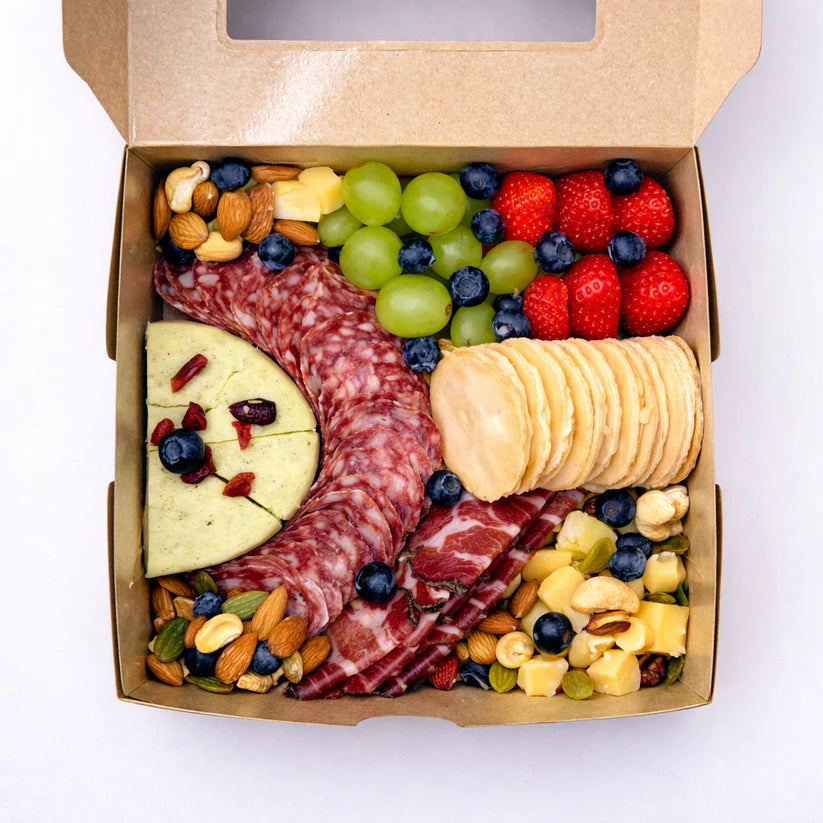 Petite Specialty Signature Platter